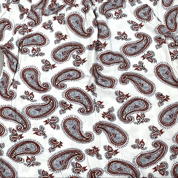 Antilia Femme size large cream red blue paisley 3/4 sleeve top deep Vneck EUC - Picture 8 of 13